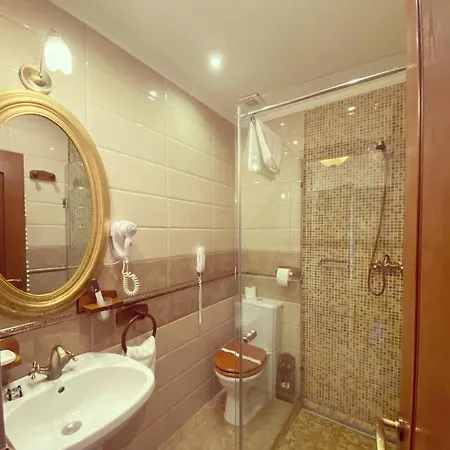 Boutique Bulevard Hotel 4*